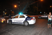 بالفيديو: الشرطة تعثر على حقيبة بداخلها أسلحة وذخائر بالقرب من بيارة ابو سيف بيافا